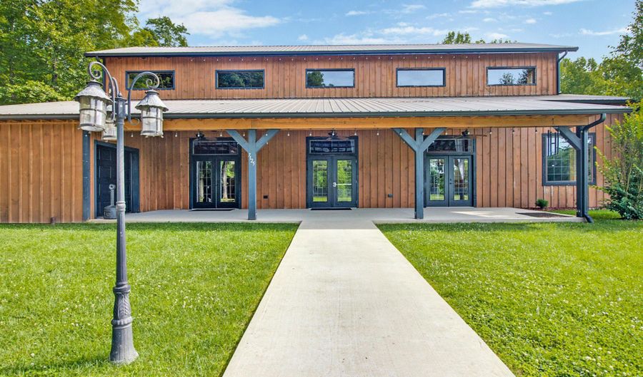 7125 Bolestown Rd, Alpine, TN 38543 - 8 Beds, 6 Bath