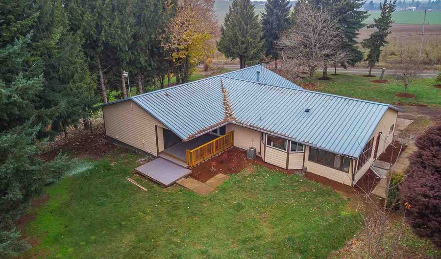8054 Silver Falls Hwy SE, Aumsville, OR 97325 - 4 Beds, 2 Bath