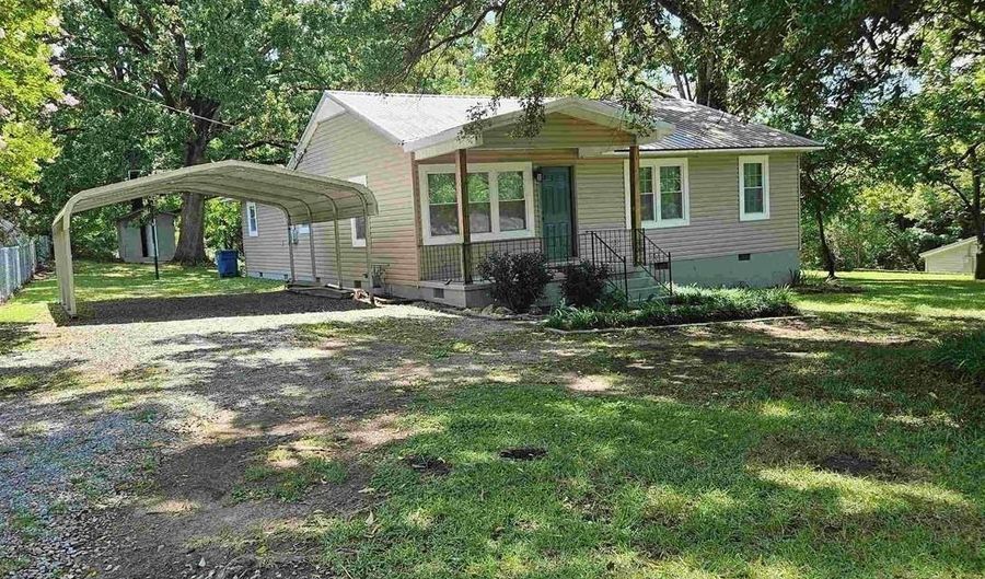 411 ROSEWOOD Ave, Anniston, AL 36201 - 3 Beds, 2 Bath