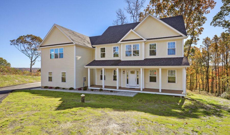 19 A Apache Dr, Brookfield, CT 06804 - 4 Beds, 5 Bath