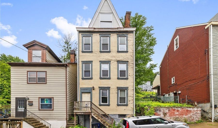 2508 Leticoe, Airville, PA 15203 - 4 Beds, 4 Bath