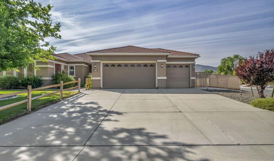 515 Crabapple Ln, Dayton, NV 89403 - 3 Beds, 2 Bath