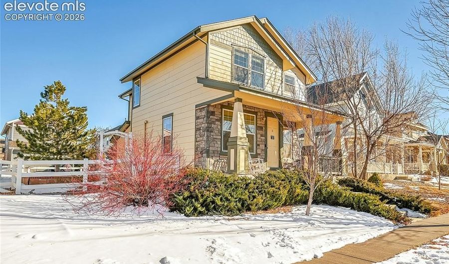 1172 S Coolidge Cir, Aurora, CO 80018 - 3 Beds, 3 Bath