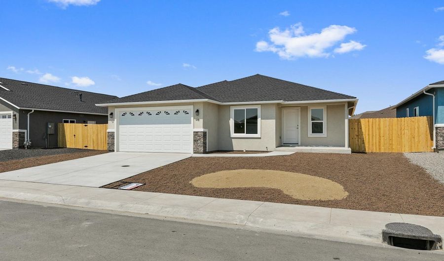 954 Kathryn Ct, Fernley, NV 89408 - 3 Beds, 2 Bath