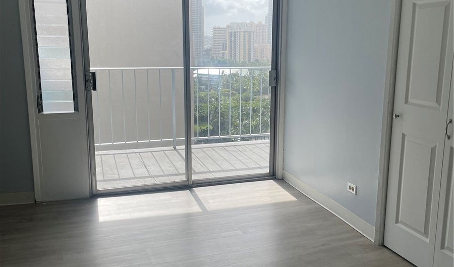 1804 Ala Moana Blvd 15A, Honolulu, HI 96815 - 2 Beds, 2 Bath