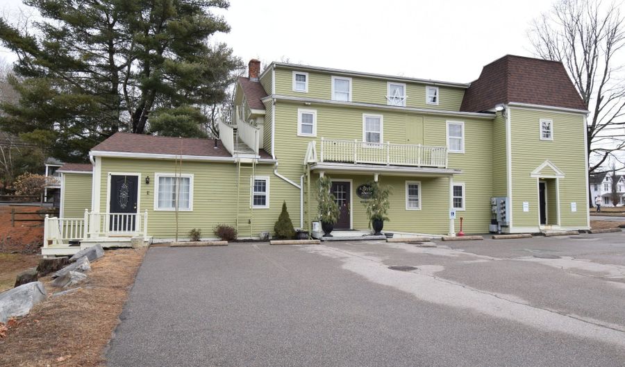 159 Main St E, Chester, CT 06412 - 2 Beds, 1 Bath