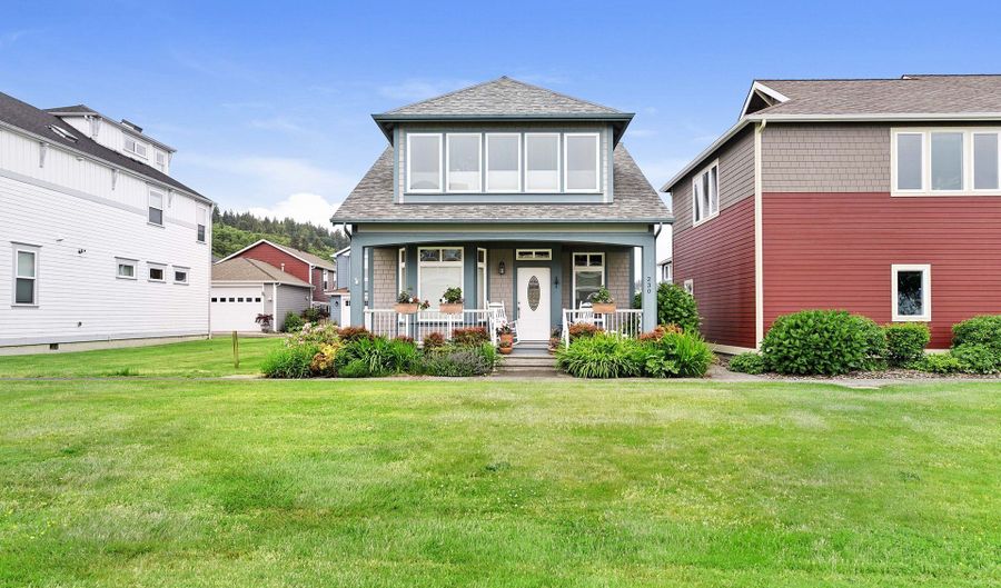 230 Roundhouse Rd, Astoria, OR 97103 - 3 Beds, 3 Bath