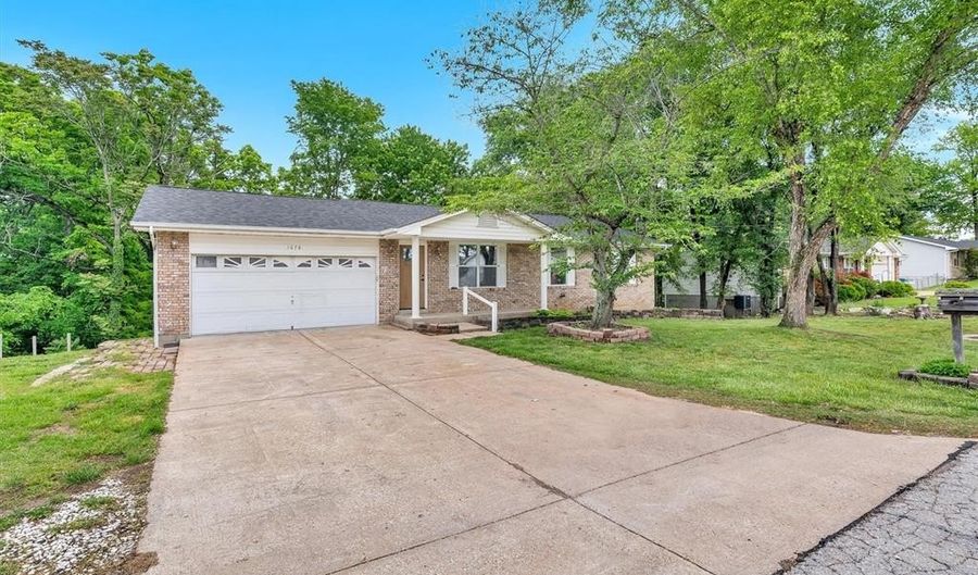 1678 Elizabeth Dr, Arnold, MO 63010 - 5 Beds, 2 Bath