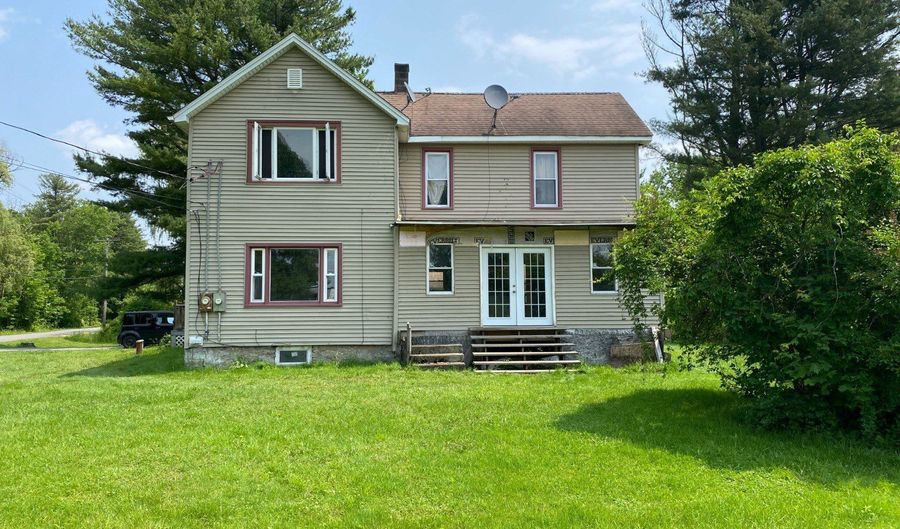 26 Verbraska Ave, Amsterdam, NY 12010 - 3 Beds, 2 Bath