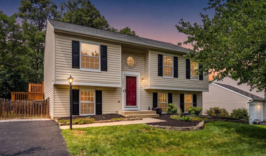 42872 PIMLICO Way, Ashburn, VA 20147 - 4 Beds, 3 Bath
