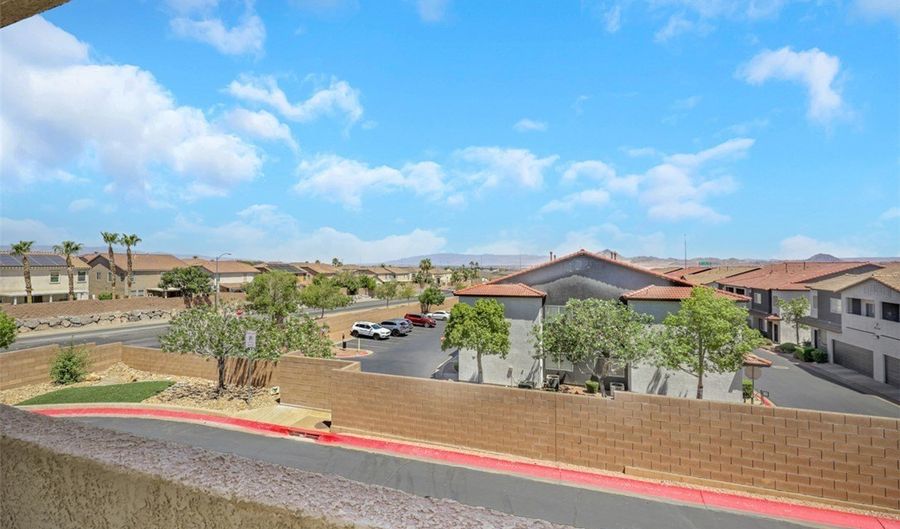 499 Lost Eagle, Henderson, NV 89012 - 3 Beds, 3 Bath