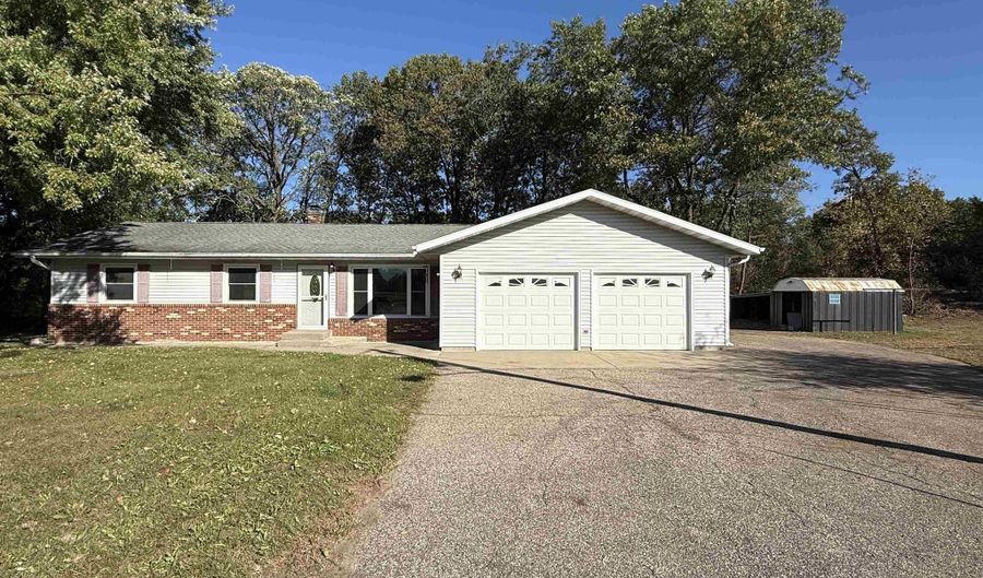 3892 PAUL'S Ct, Amherst Junction, WI 54407 - 3 Beds, 2 Bath