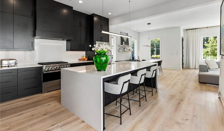 6715 Halcyon Way, Alpharetta, GA 30005 - 4 Beds, 4 Bath