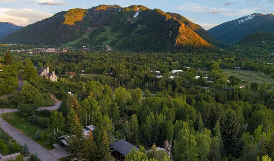 62 Bennett Ct, Aspen, CO 81611 - 5 Beds, 4 Bath