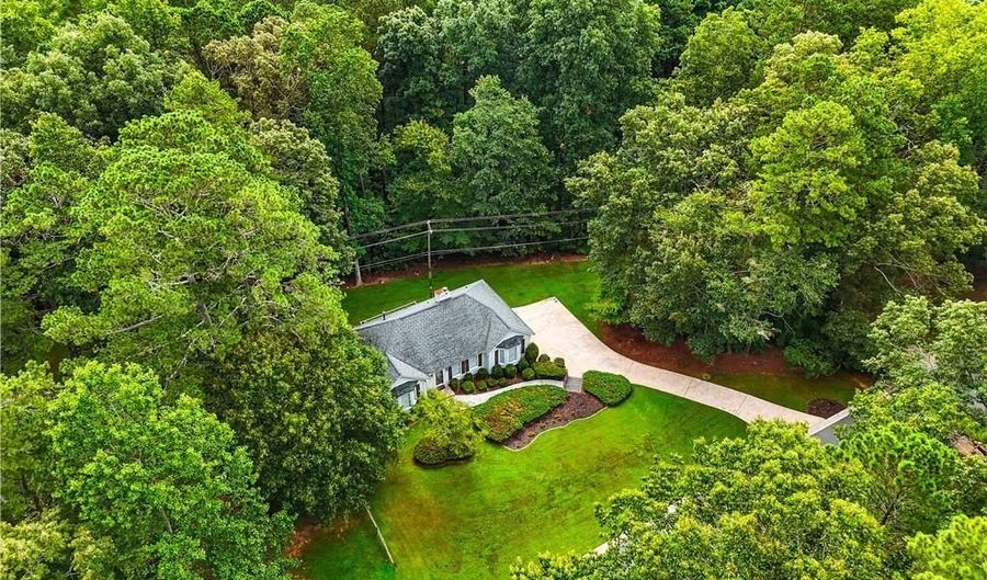 1023 Laurel Lake Dr, Ball Ground, GA 30107 - 3 Beds, 2 Bath