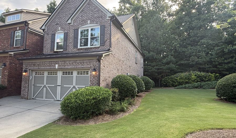 5475 Donehoo Ct, Alpharetta, GA 30005 - 3 Beds, 3 Bath