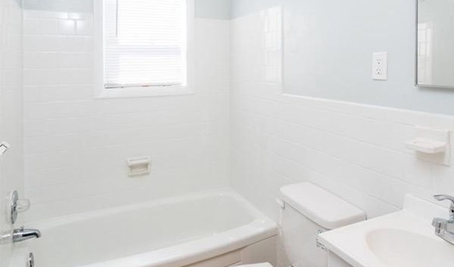 704 NOTTINGHAM Rd 7041B, Baltimore, MD 21229 - 0 Beds, 1 Bath