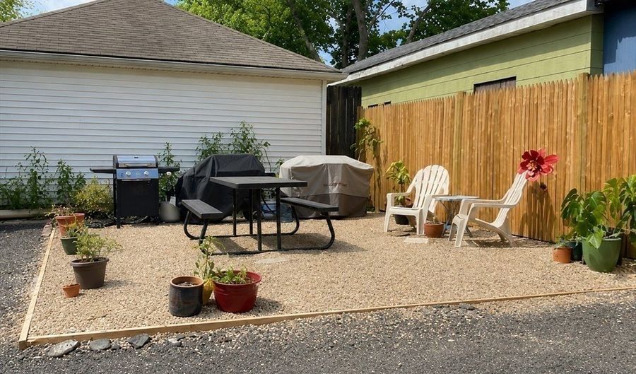 28 Richmond St, Blackstone, MA 01504 - 9 Beds, 3 Bath
