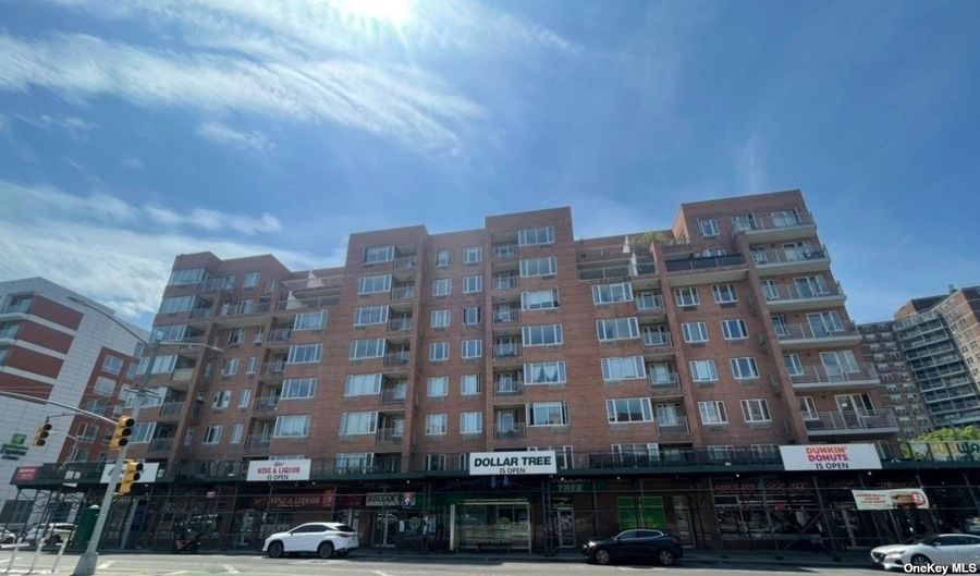 63-14 Queens Blvd 5G, Woodside, NY 11377 - 2 Beds, 2 Bath