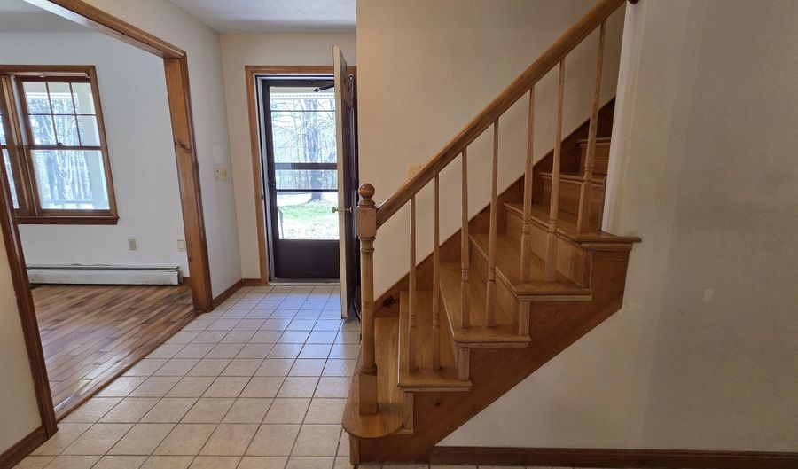 14 Brown Hill Rd, Bow, NH 03304 - 4 Beds, 5 Bath