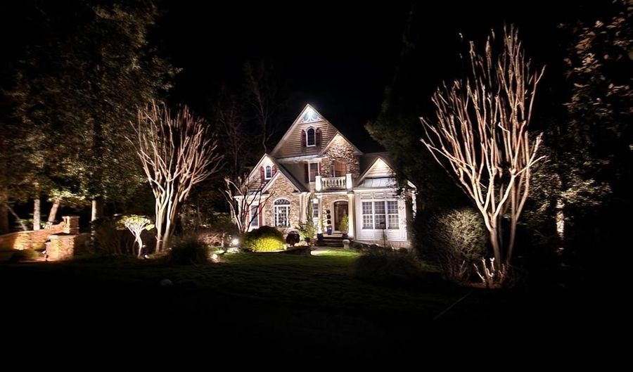 982 STONINGTON Dr, Arnold, MD 21012 - 5 Beds, 5 Bath