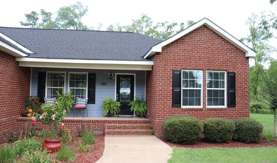 329 River Oaks Dr, Bainbridge, GA 39819 - 3 Beds, 2 Bath
