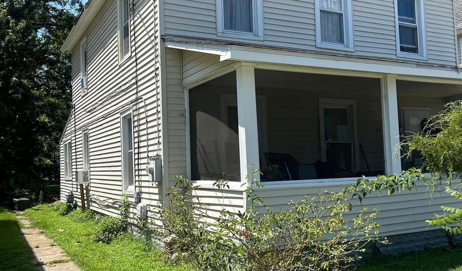 228 W 8TH St, Laurel, DE 19956 - 3 Beds, 2 Bath