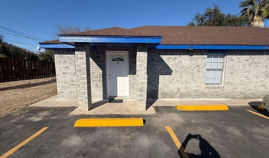 209 N Bluebonnet St, Alton, TX 78573 - 2 Beds, 2 Bath