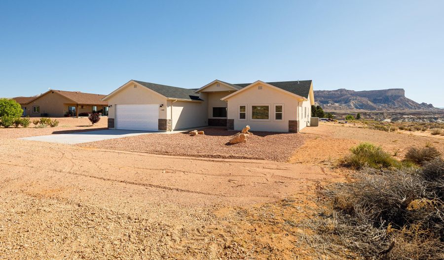 1140 S Independence Way, Big Water, UT 84741 - 4 Beds, 3 Bath