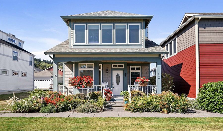 230 Roundhouse Rd, Astoria, OR 97103 - 3 Beds, 3 Bath