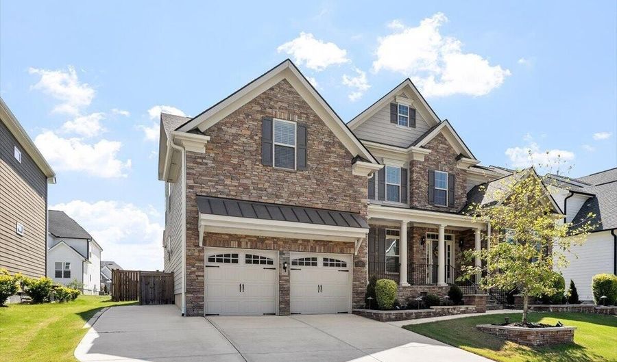 207 Weddington Park Ln, Apex, NC 27523 - 5 Beds, 4 Bath