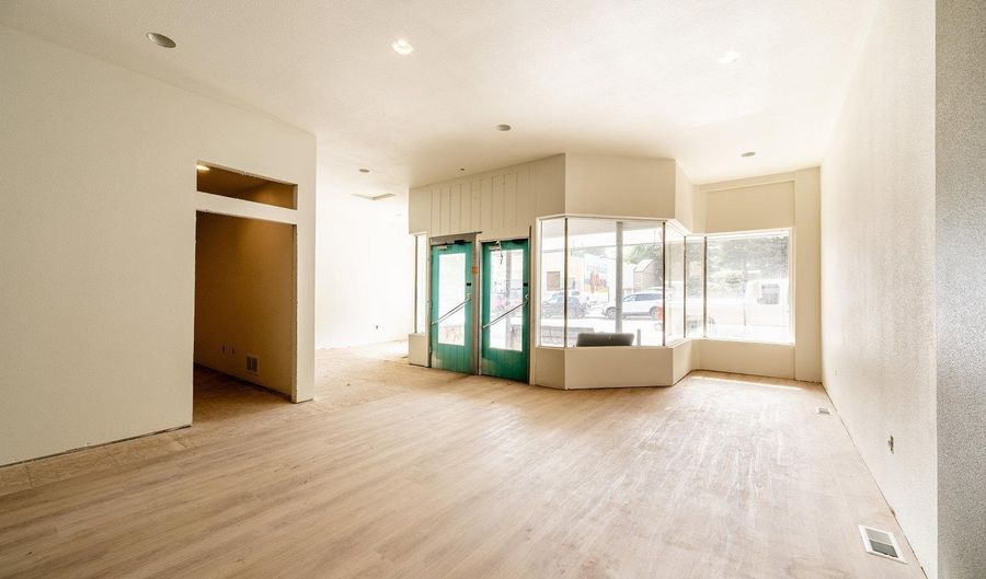 33 N Main St, Buffalo, WY 82834 - 0 Beds, 0 Bath