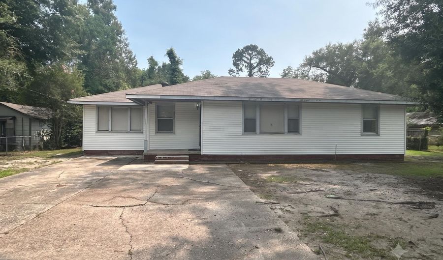 6034 Prescott Rd, Baton Rouge, LA 70805 - 3 Beds, 1 Bath
