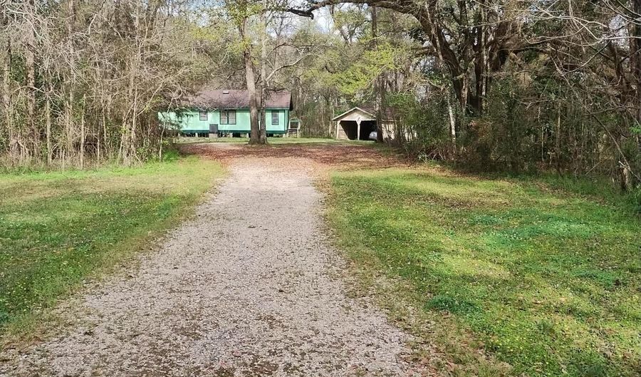 320 Frozard Rd, Arnaudville, LA 70512 - 2 Beds, 2 Bath