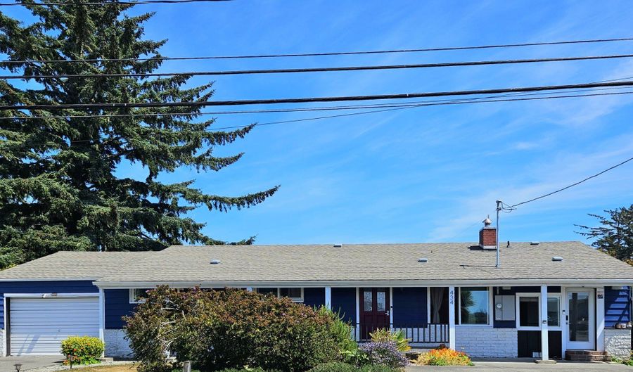 434 ARNOLD Ln, Brookings, OR 97415 - 3 Beds, 3 Bath
