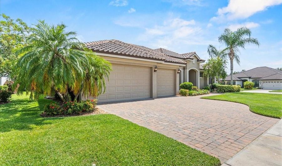 478 LAKE VISTA Dr, Auburndale, FL 33823 - 4 Beds, 3 Bath