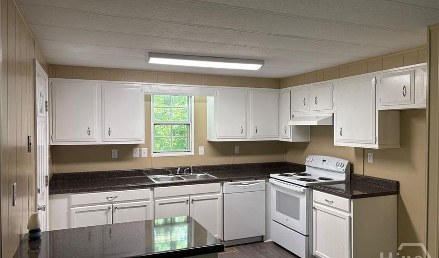 10817 Double Bridges Rd, Arnoldsville, GA 30619 - 2 Beds, 2 Bath