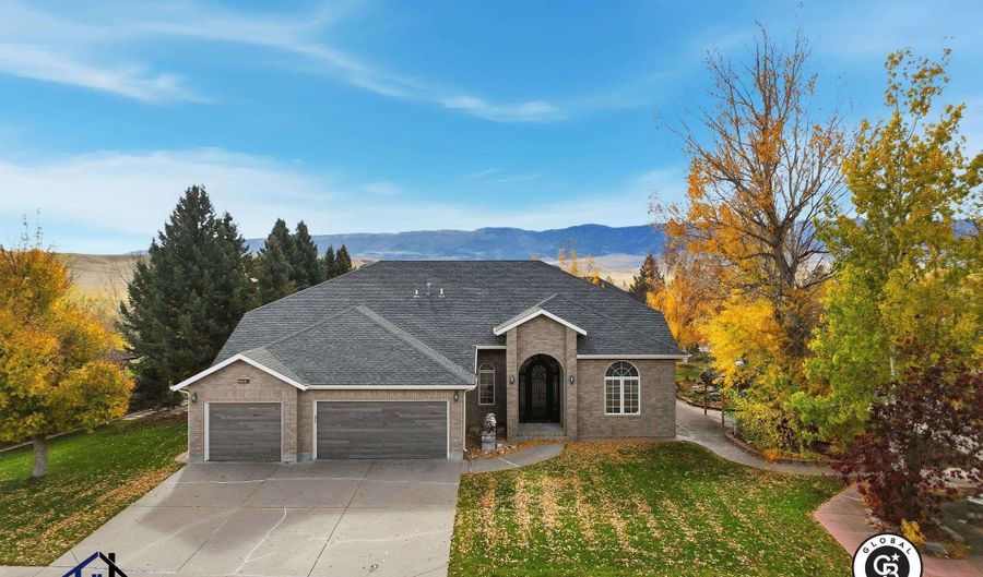 5309 E 22nd St, Casper, WY 82609 - 6 Beds, 3 Bath