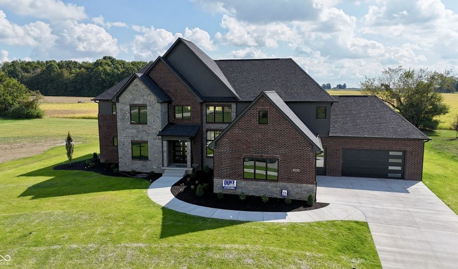 3874 Chapel Hill Ct, Bargersville, IN 46106 - 5 Beds, 6 Bath