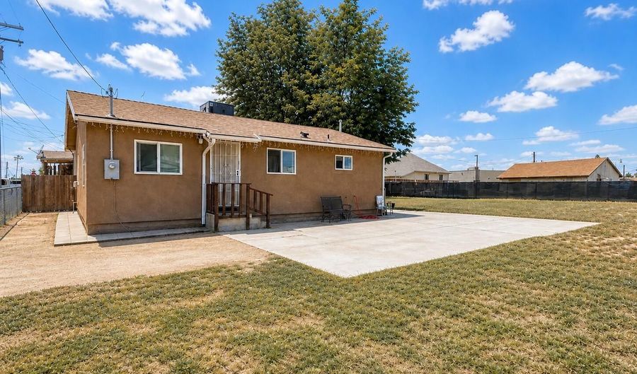 13936 Front St, Armona, CA 93202 - 3 Beds, 1 Bath