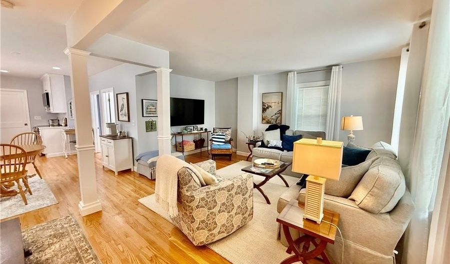 18 Carey St, Newport, RI 02840 - 4 Beds, 2 Bath