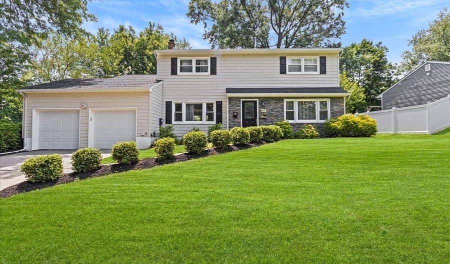 176 Church St, Aberdeen, NJ 07747 - 4 Beds, 3 Bath
