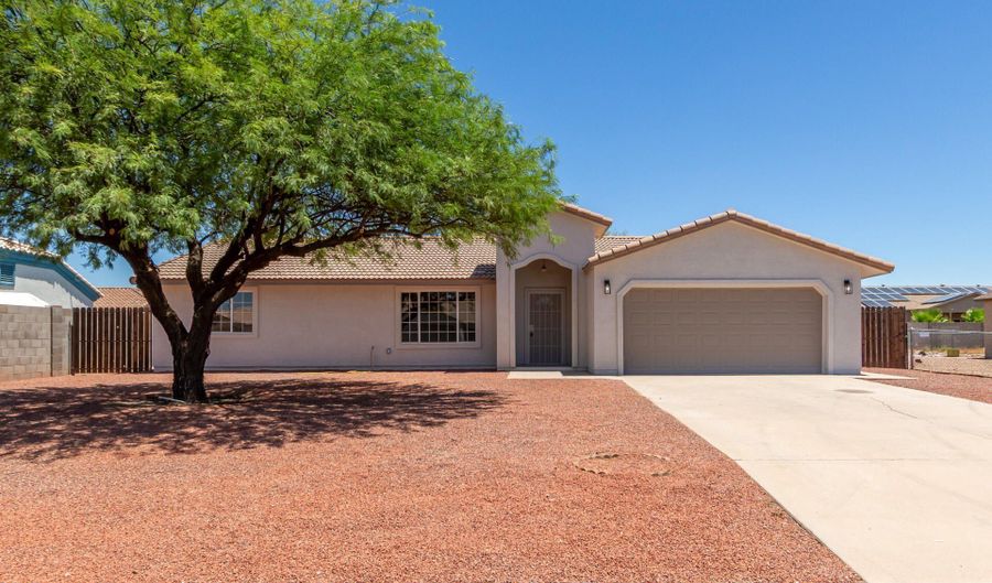 14309 S AMADO Blvd, Arizona City, AZ 85123 - 3 Beds, 2 Bath