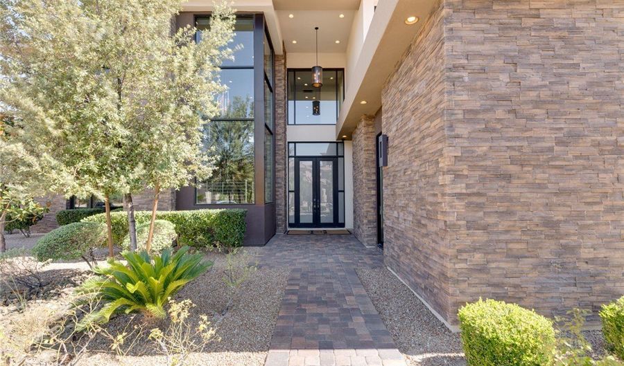 5 Crystal Tree Pass, Henderson, NV 89052 - 6 Beds, 9 Bath