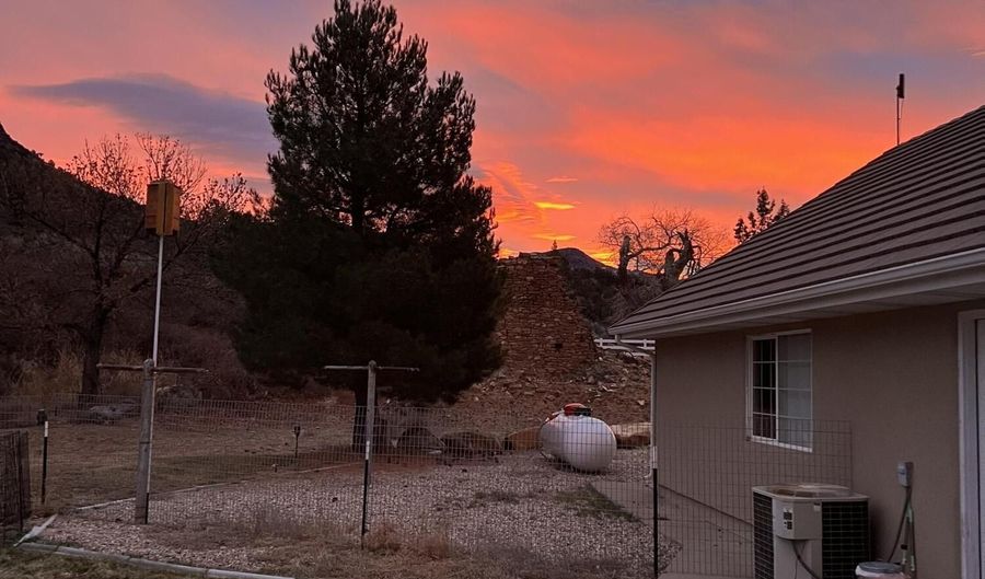 580 S STAGECOACH Dr, Brookside, UT 84782 - 4 Beds, 3 Bath