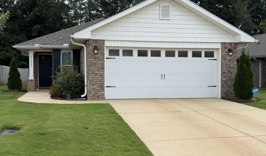 15423 Lapwing Cv, Athens, AL 35611 - 3 Beds, 2 Bath