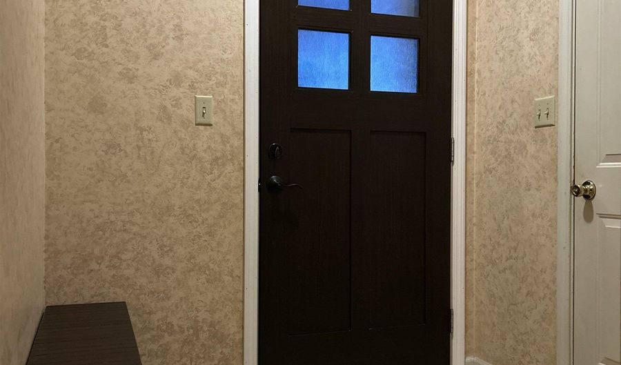 1414 Duesenberg Dr, Auburn, IN 46706 - 3 Beds, 2 Bath