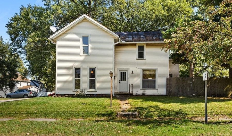 1115 Cottage St, Ashland, OH 44805 - 2 Beds, 2 Bath