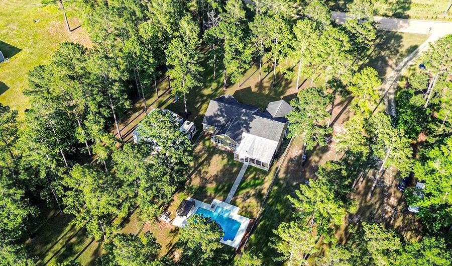 353 Alapaha River Dr, Alapaha, GA 31622 - 3 Beds, 2 Bath