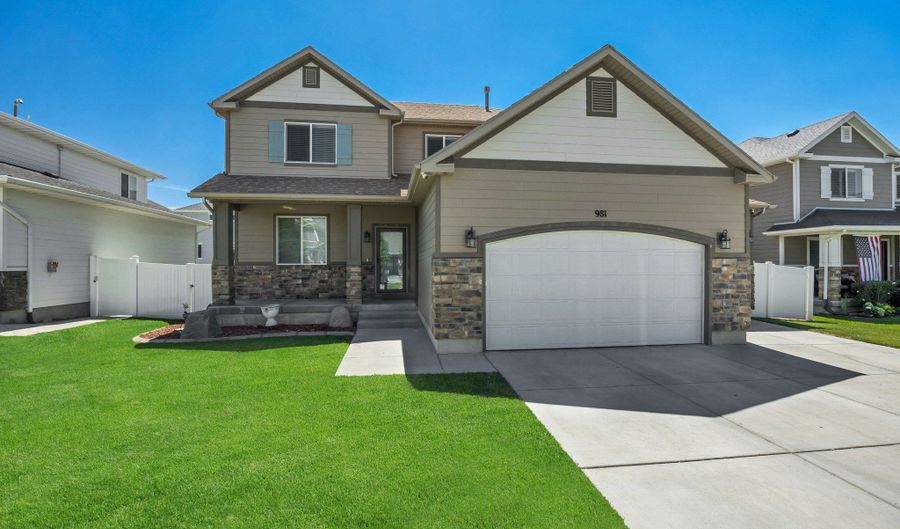 981 W FREEDOM Pt, Bluffdale, UT 84065 - 6 Beds, 4 Bath